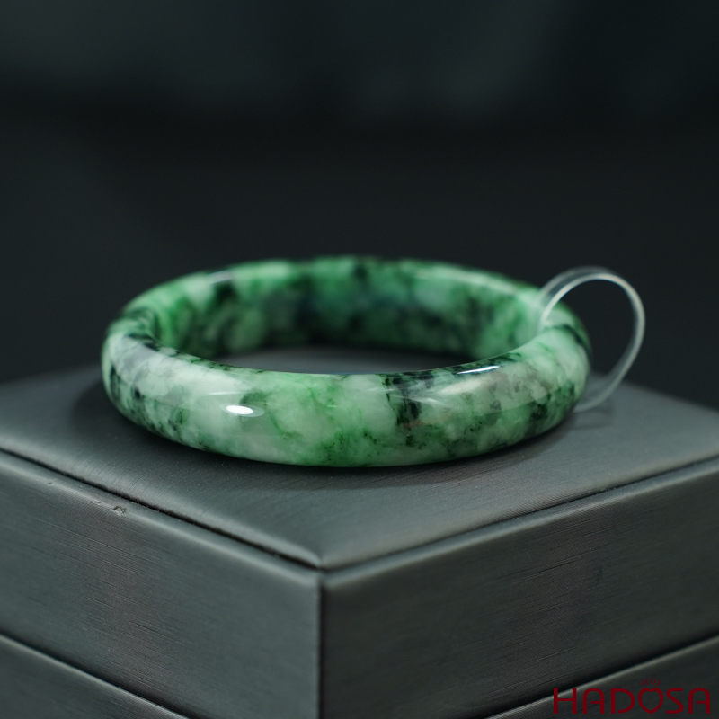 Vòng Ngọc Cẩm Thạch lá hẹ xanh vân đậm ni 52