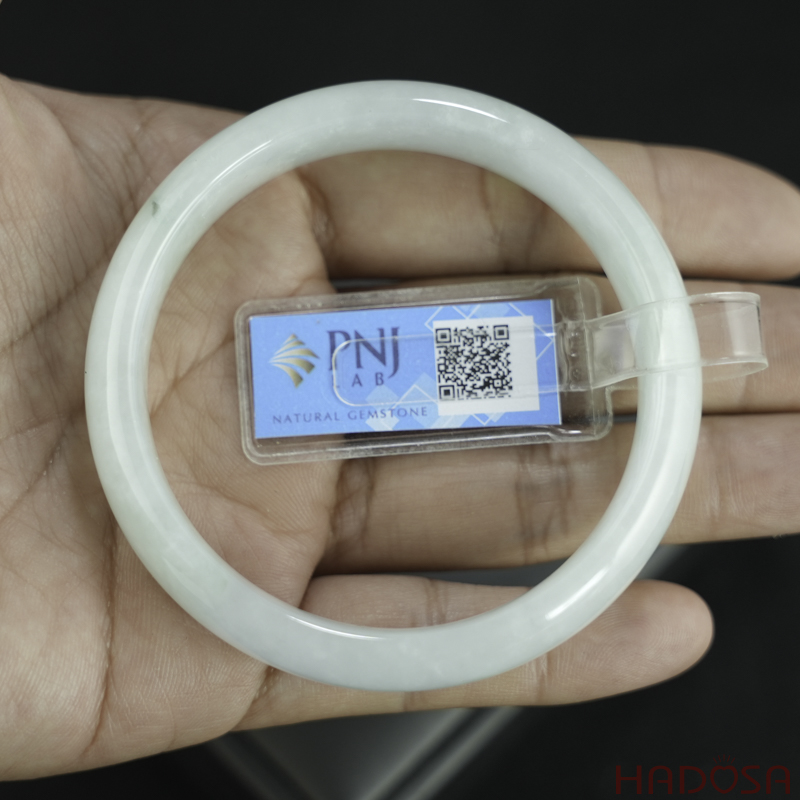 Vòng Ngọc Cẩm Thạch oval trắng trong vân xanh ni 54