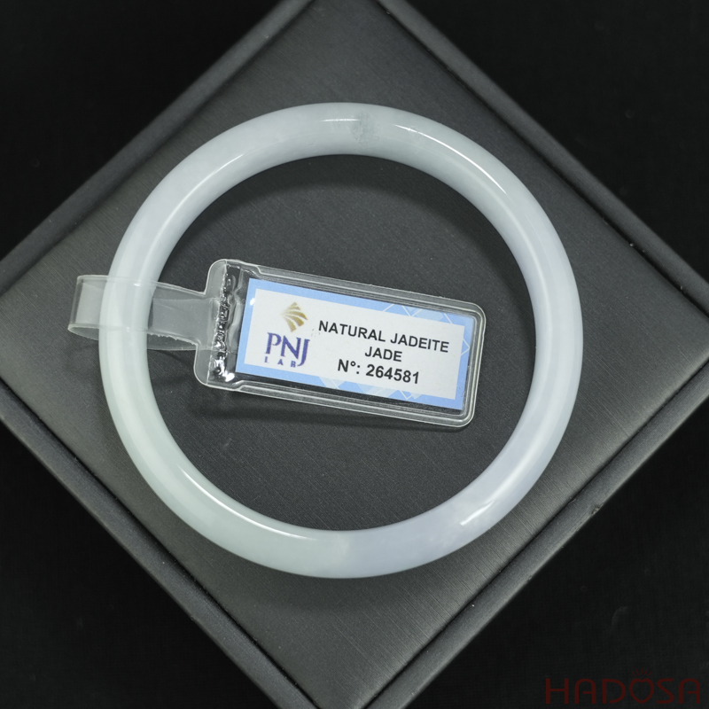 Vòng Ngọc Cẩm Thạch oval xanh trong ánh tím ni 57