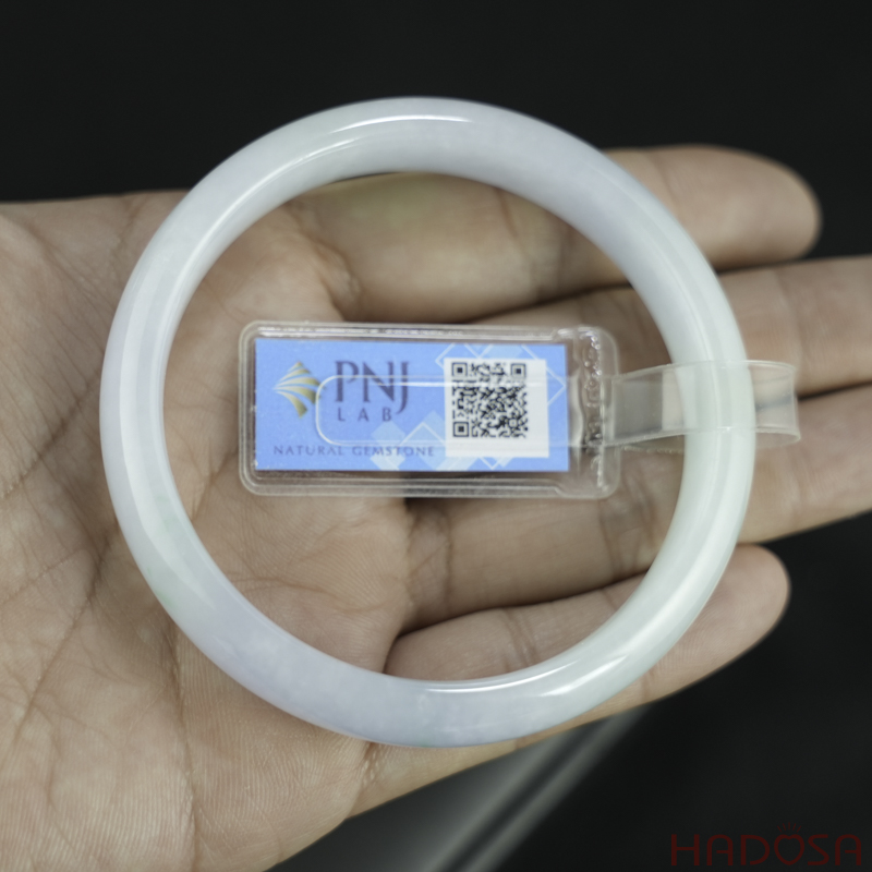 Vòng Ngọc Cẩm Thạch oval xanh trong ánh tím ni 57