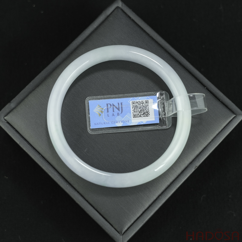 Vòng Ngọc Cẩm Thạch oval xanh trong ánh tím ni 57