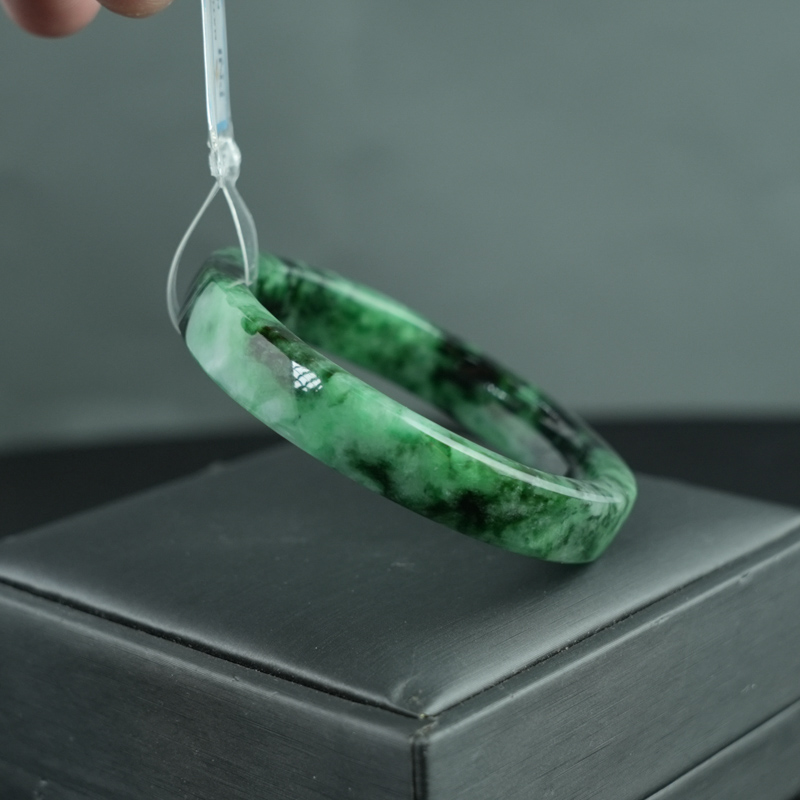 Vòng Ngọc Cẩm Thạch sơn thủy bản vuông ni 50