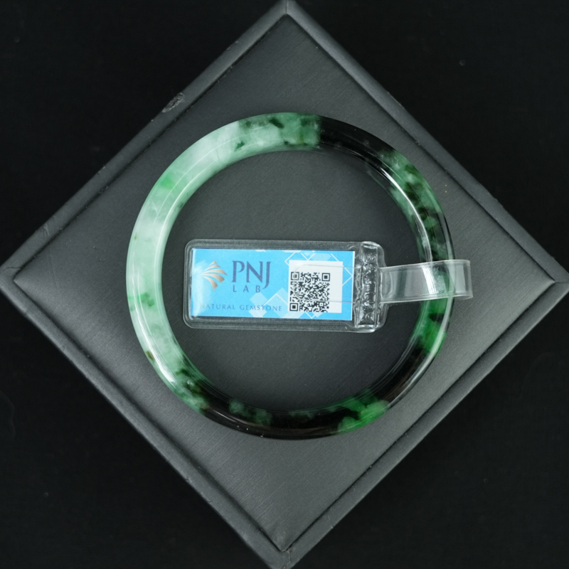 Vòng Ngọc Cẩm Thạch sơn thủy bản vuông ni 54