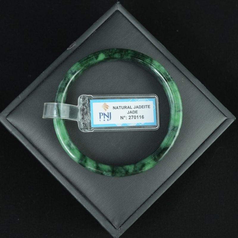 Vòng Ngọc Cẩm Thạch sơn thủy bản vuông ni 54