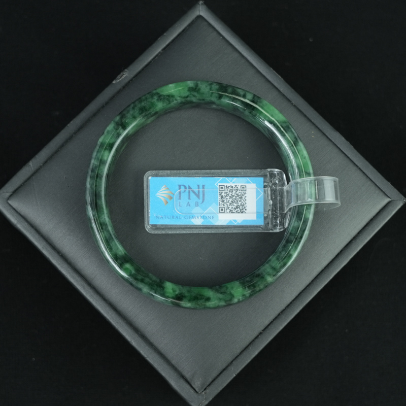 Vòng Ngọc Cẩm Thạch sơn thủy bản vuông ni 54