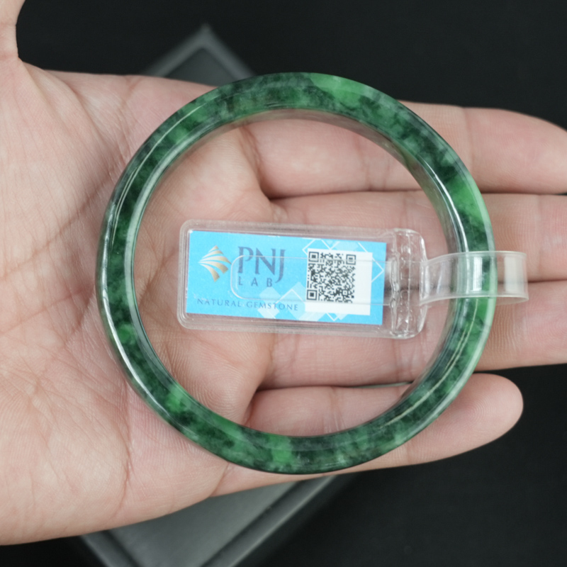 Vòng Ngọc Cẩm Thạch sơn thủy bản vuông ni 54