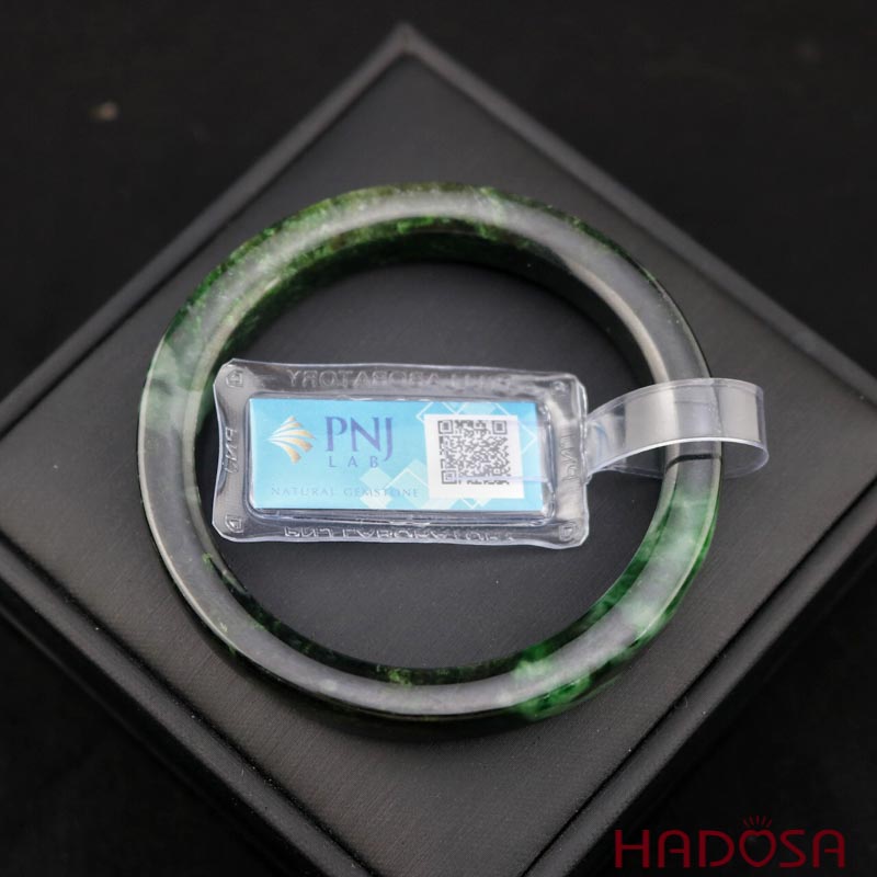 Vòng Ngọc Cẩm Thạch sơn thủy bản vuông ni 54