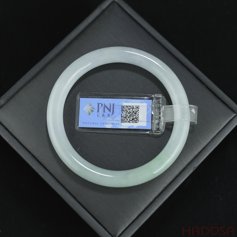 Vòng Ngọc Cẩm Thạch tròn trắng lí vân xanh ni 52