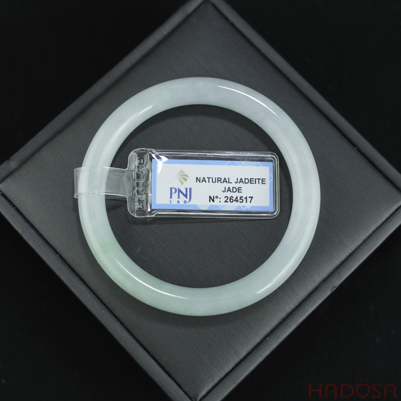 Vòng Ngọc Cẩm Thạch tròn trắng lí vân xanh ni 52