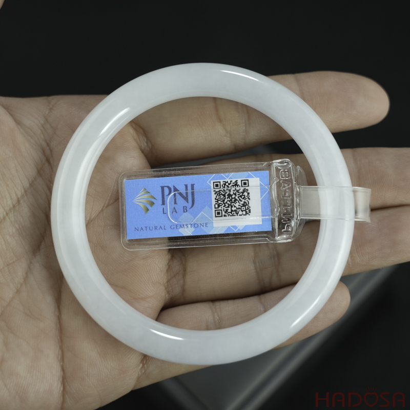 Vòng Ngọc Cẩm Thạch tròn trắng lí vân xanh ni 55