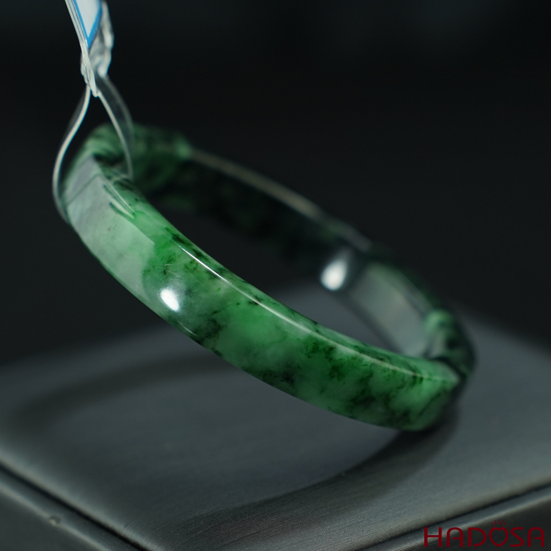 Vòng Ngọc Cẩm Thạch vuông xanh vân đậm ni 50