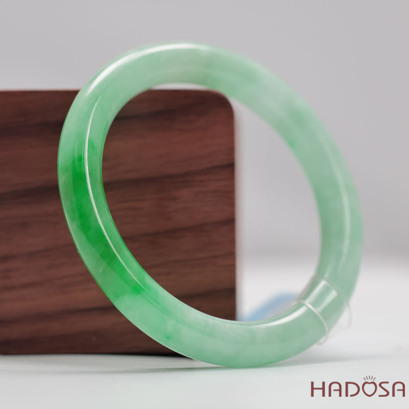 Vòng Đá Cẩm Thạch Xanh Táo Vân Lý Ni 53