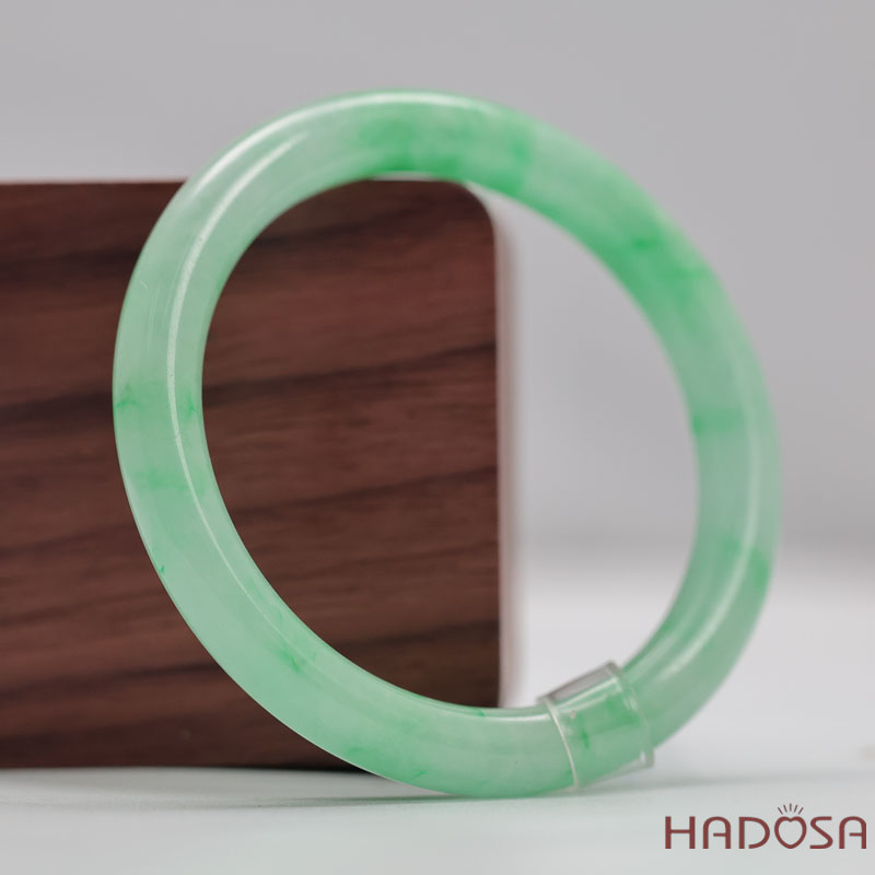 Vòng Đá Cẩm Thạch Xanh Táo Vân Lý Ni 51