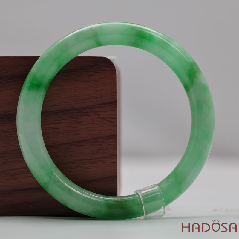 Vòng Đá Cẩm Thạch Xanh Táo Vân Lý Ni 51