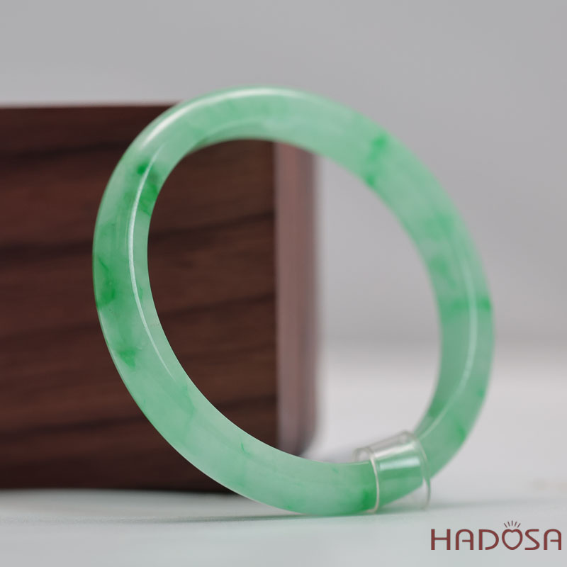 Vòng Đá Cẩm Thạch xanh vân lý trong ni 48