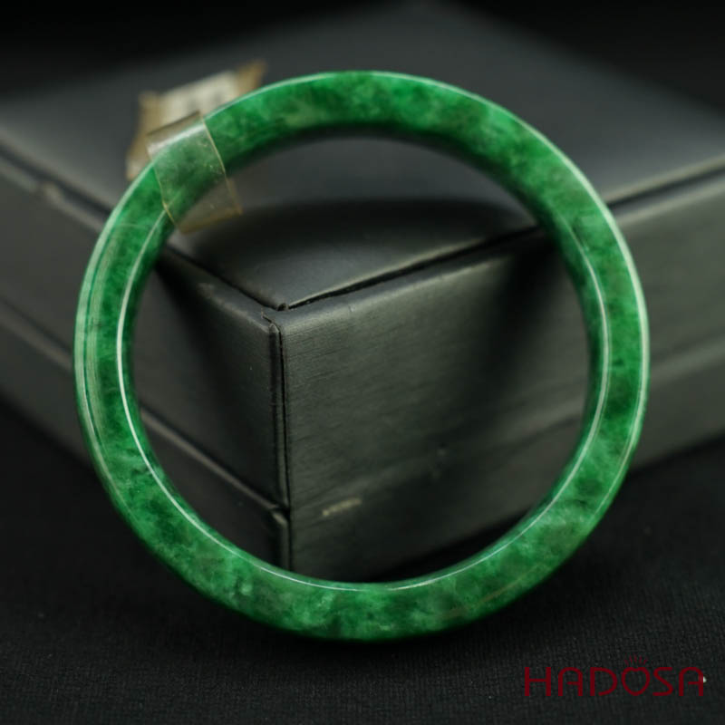 Vòng Ngọc Cẩm Thạch xanh tươi bản vuông 56mm đặc biệt cao cấp
