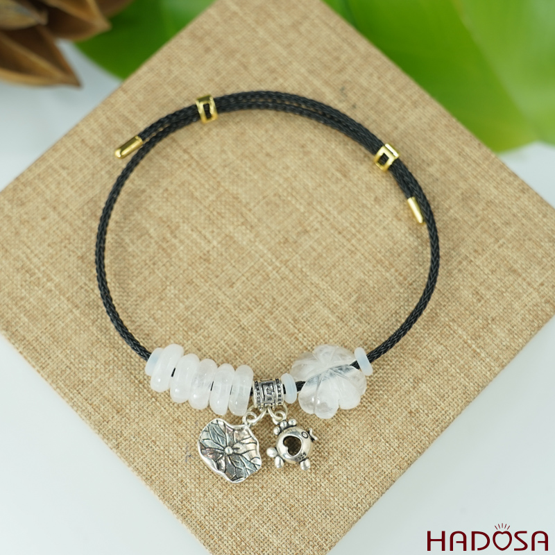 Vòng ngũ điếu đá mặt trăng mix cỏ 4 lá charm