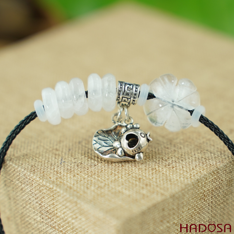 Vòng ngũ điếu đá mặt trăng mix cỏ 4 lá charm