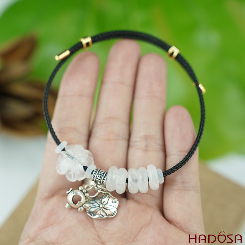 Vòng ngũ điếu đá mặt trăng mix cỏ 4 lá charm