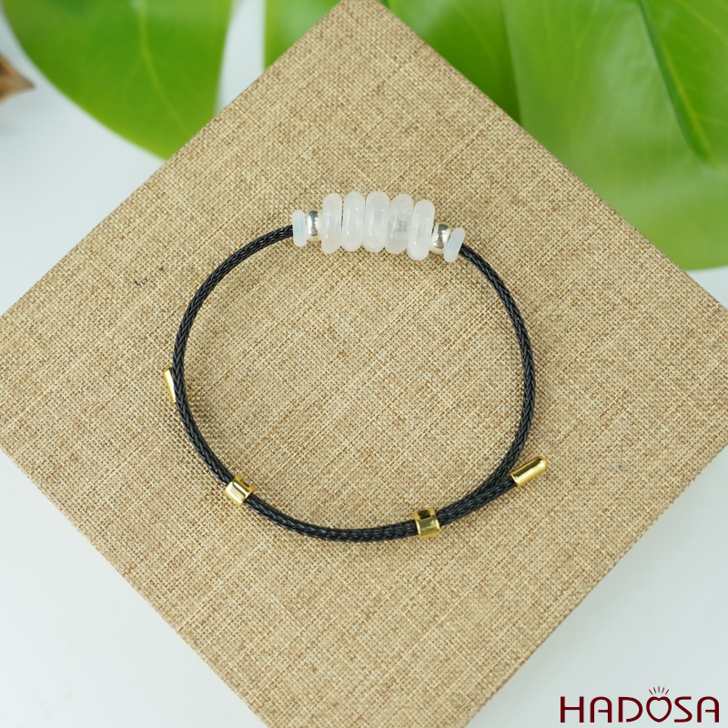 Vòng ngũ điếu đá mặt trăng may mắn