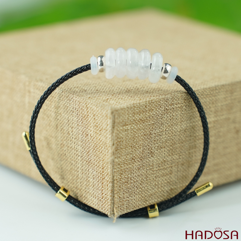 Vòng ngũ điếu đá mặt trăng may mắn