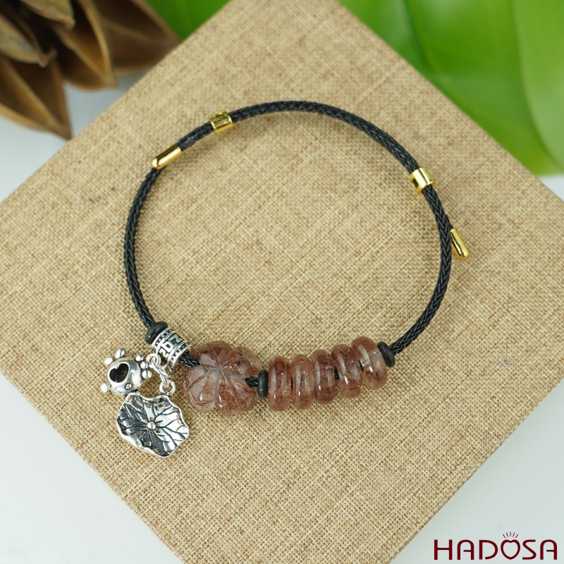 Vòng ngũ điếu tóc đỏ mix cỏ 4 lá charm bạc