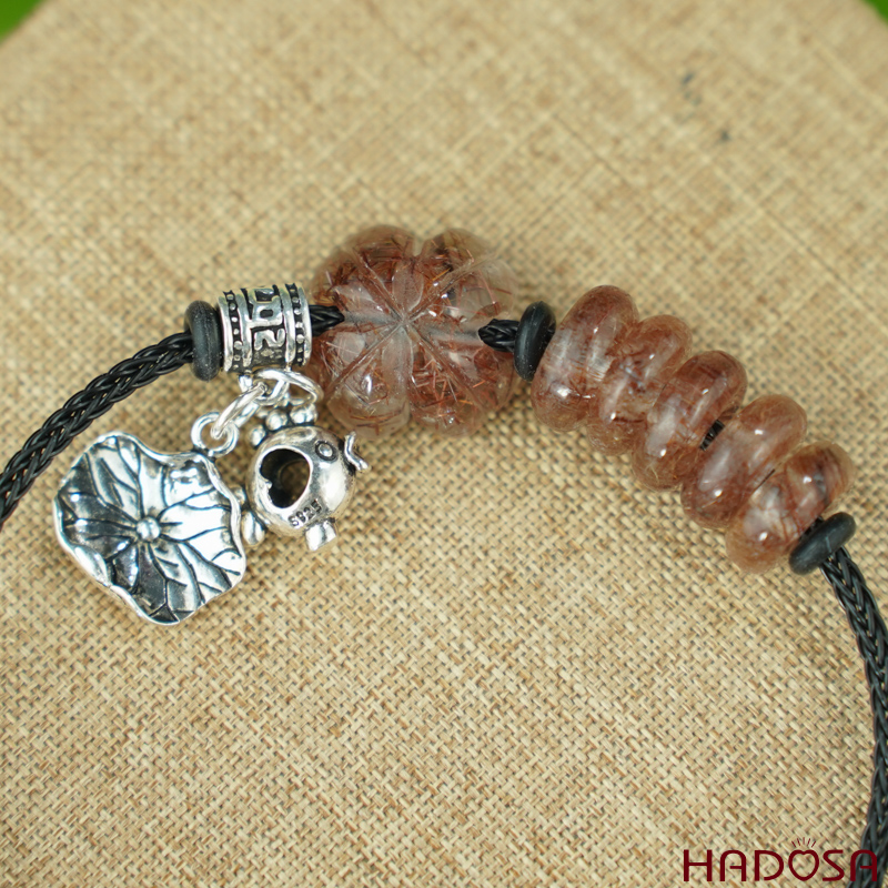 Vòng ngũ điếu tóc đỏ mix cỏ 4 lá charm bạc