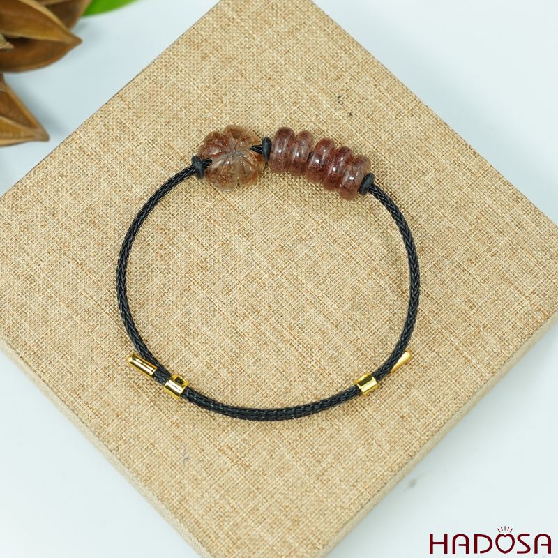 Vòng ngũ điếu tóc đỏ mix cỏ 4 lá