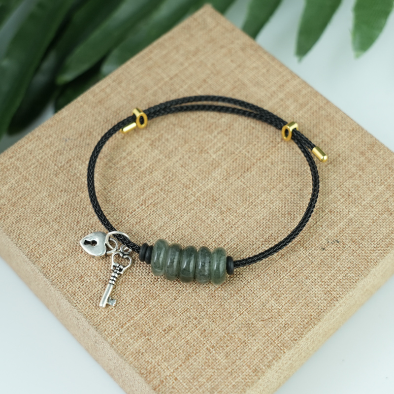 Vòng ngũ điếu tóc xanh mix charm chìa khóa