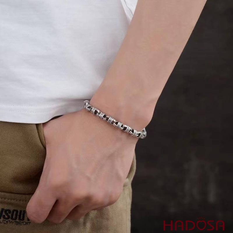 Vòng tay bạc Thái nam