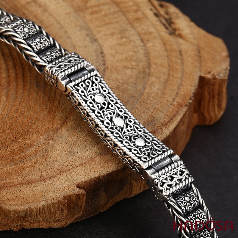 Vòng Tay Bạc Thái Nam Trụ Đá Lục Bảo