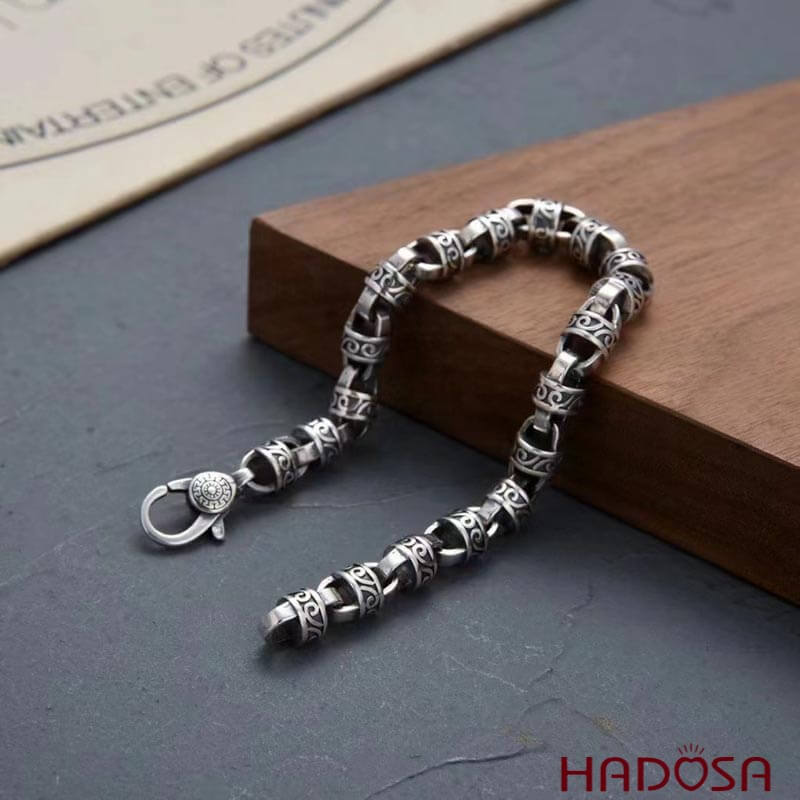 Vòng tay bạc Thái nam