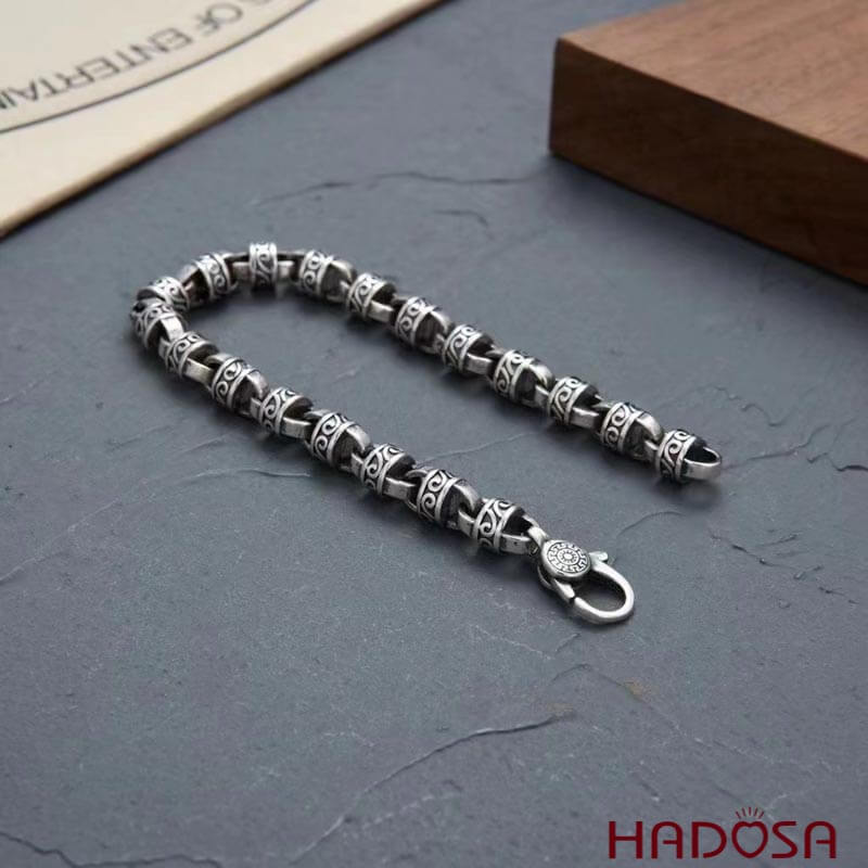 Vòng tay bạc Thái nam