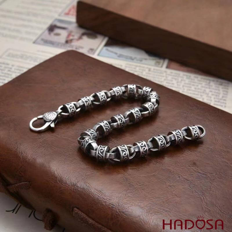 Vòng tay bạc Thái nam