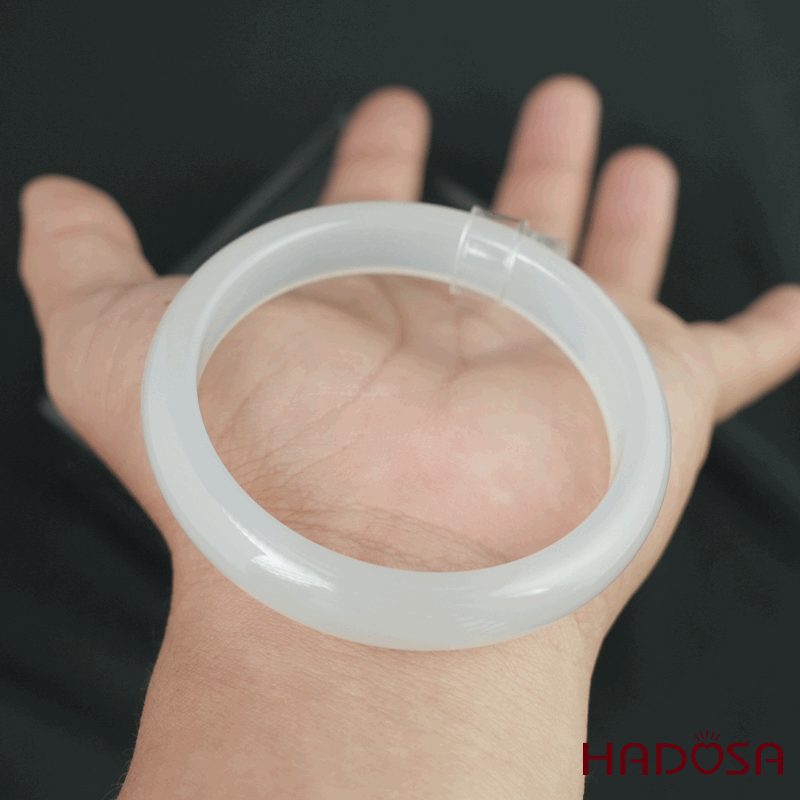Vòng kiềng Bạch Nguyệt Quang trắng bản oval ni 54