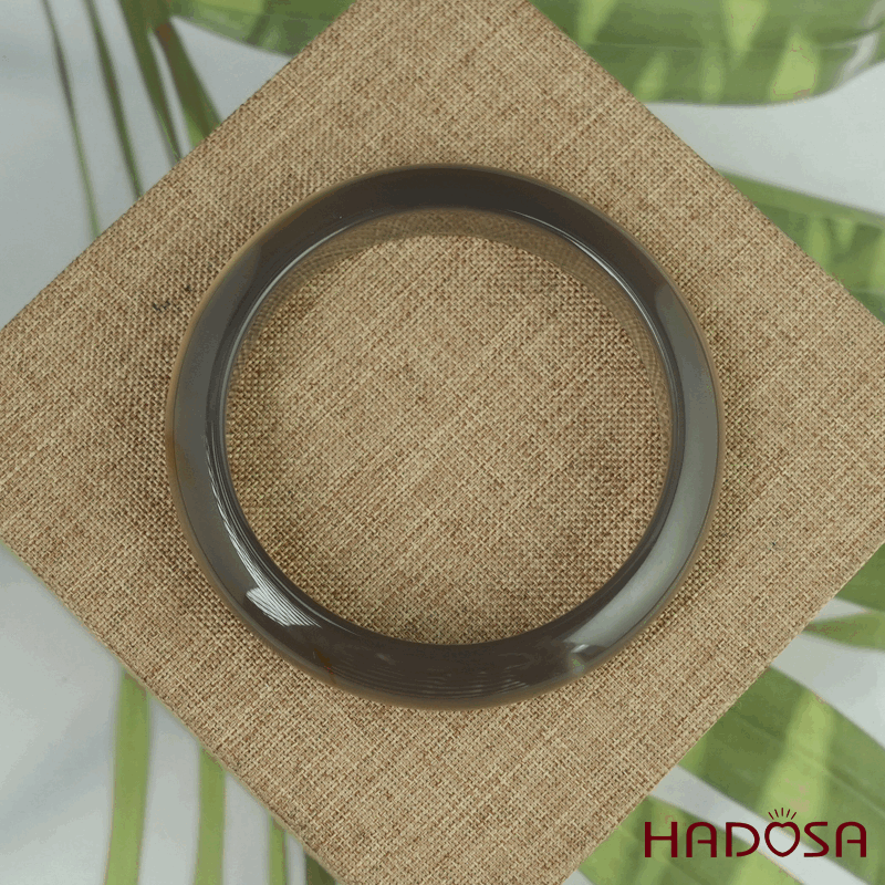 Vòng kiềng mã não xám ghi bản oval ni 54