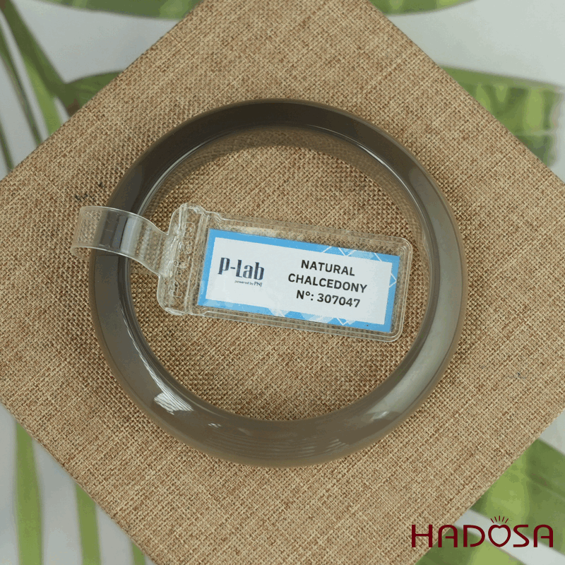 Vòng kiềng mã não xám ghi bản oval ni 50