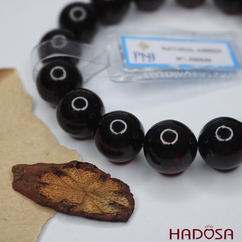 Vòng Hổ Phách Baltic Huyết đen 14mm