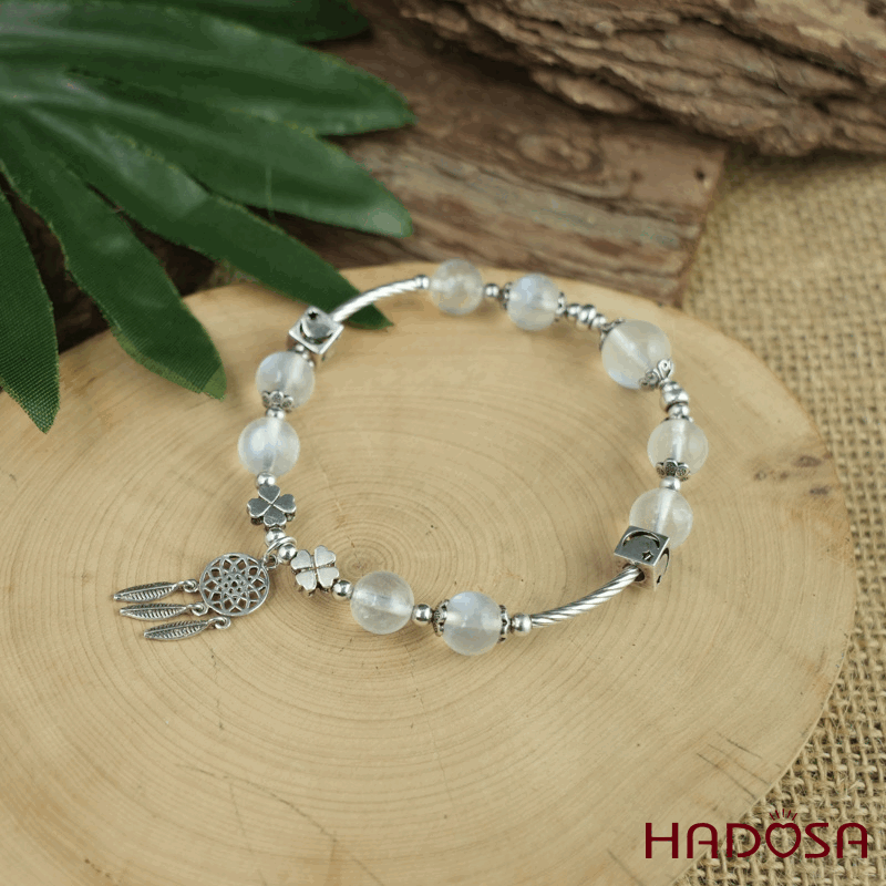 Vòng đá Mặt Trăng 8mm chuẩn 8A mix charm bạc 925