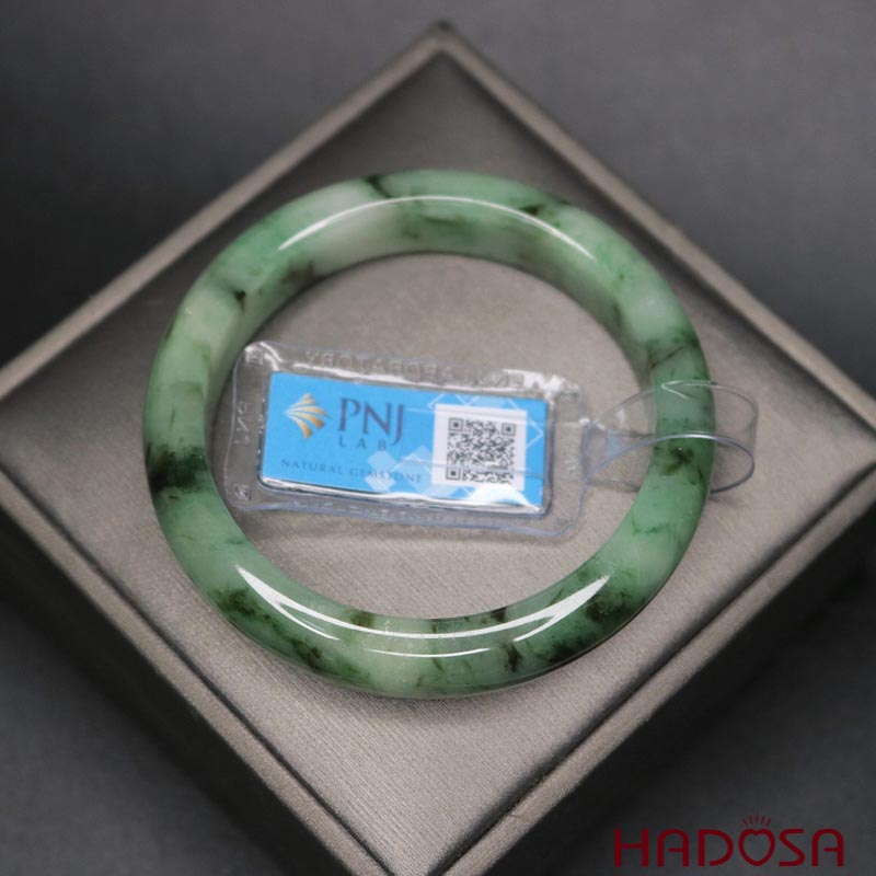 Vòng Ngọc Cẩm Thạch oval trắng trong vân xanh ni 54