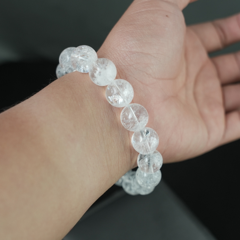 Vòng tay thạch anh trắng 12mm chuẩn 5A