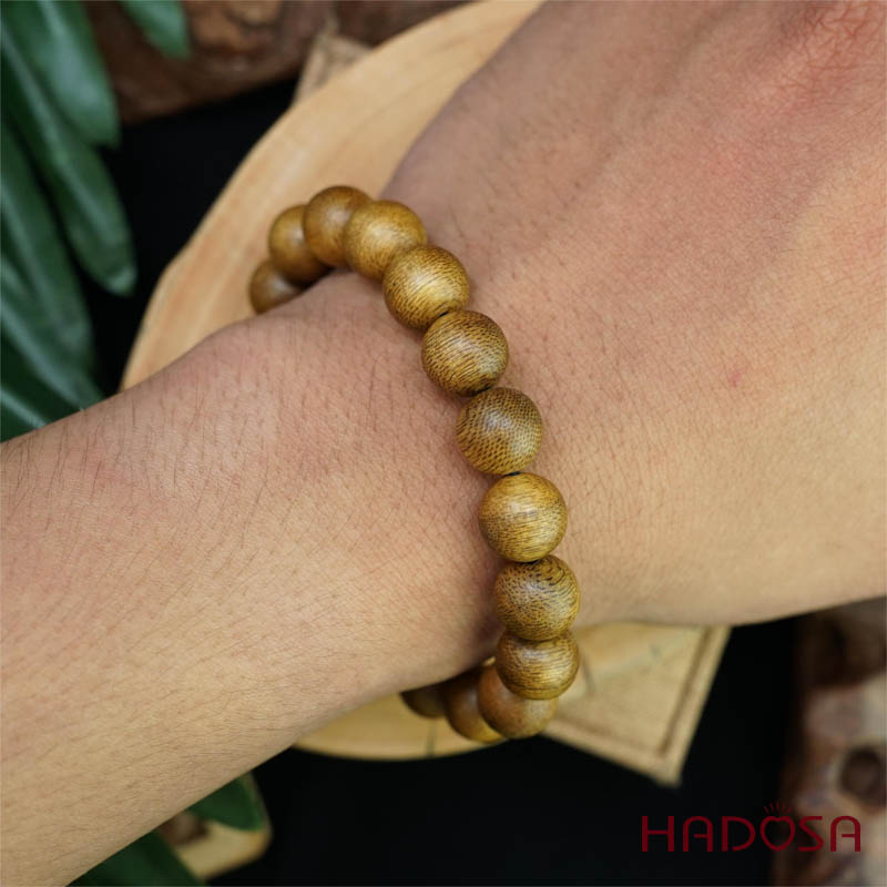 Vòng tay Trầm Tốc hạt tròn 12mm
