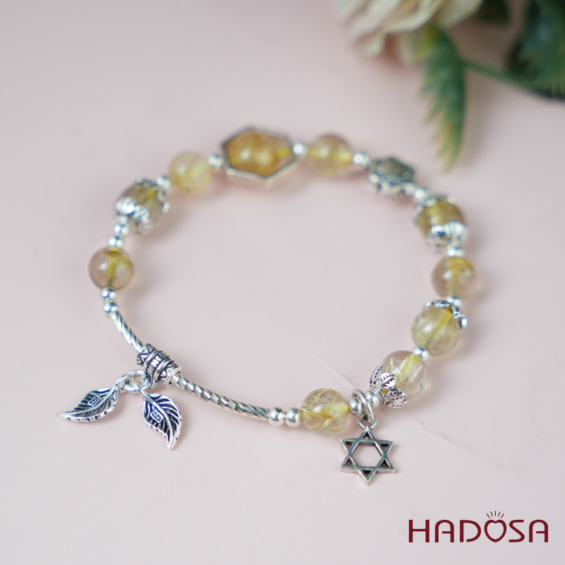 Vòng thạch anh tóc vàng 7mm mix charm bạc 925