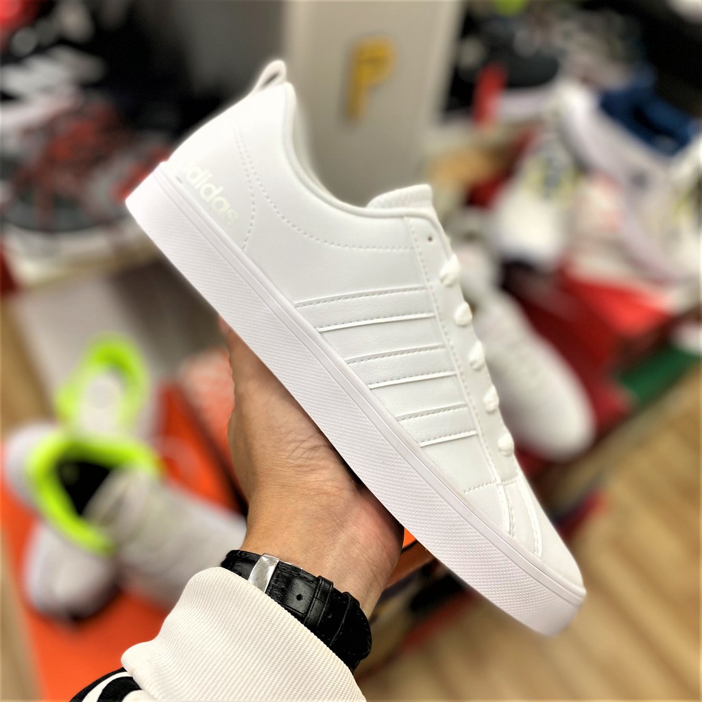 Chinh hang Giay th thao nam Adidas DA9997