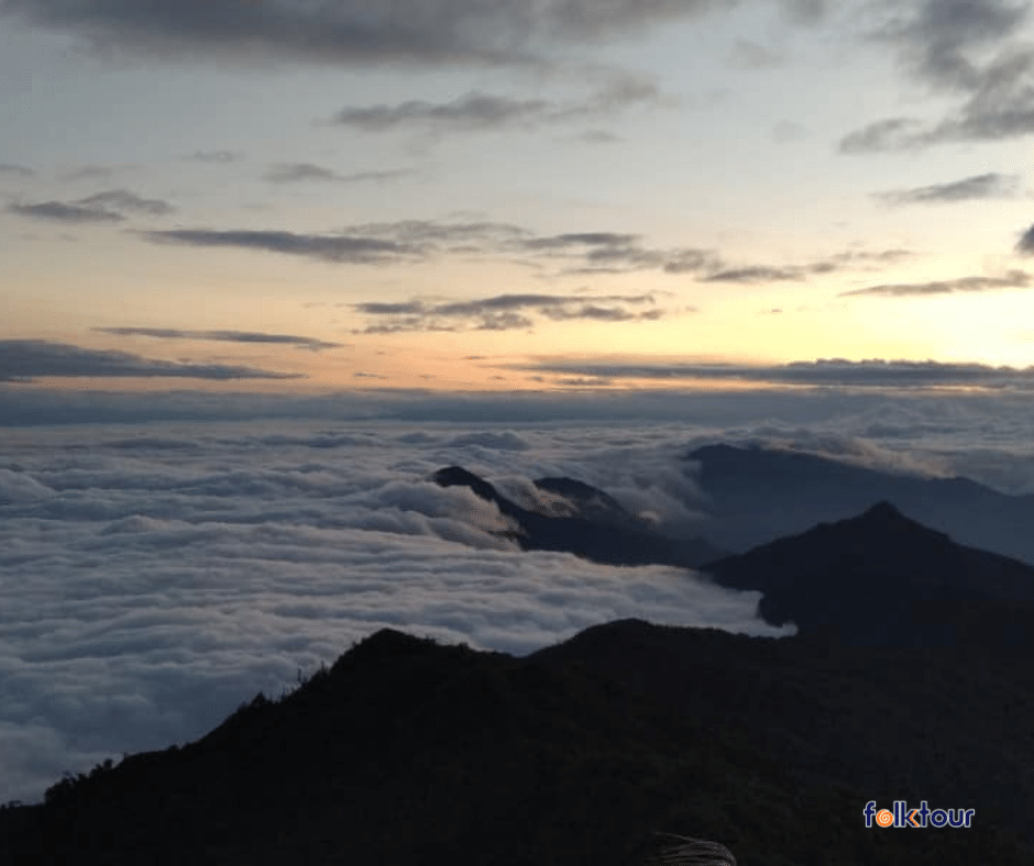 Tour du lịch Hà Giang - Săn mây trên đỉnh Chiêu Lầu Thi