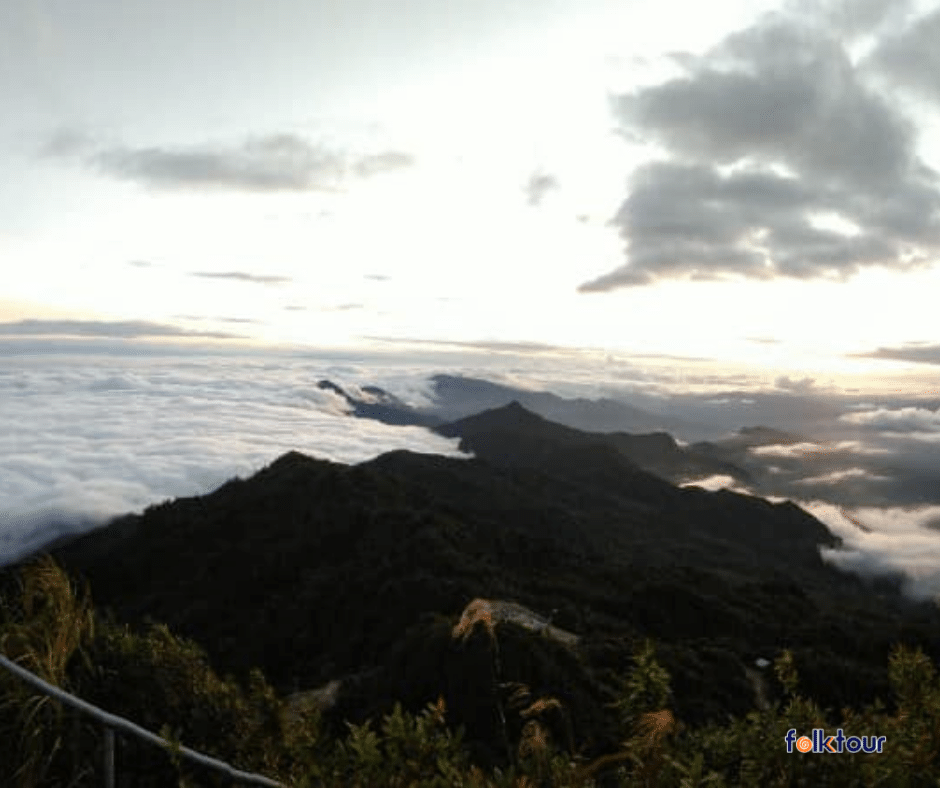 Tour du lịch Hà Giang - Săn mây trên đỉnh Chiêu Lầu Thi