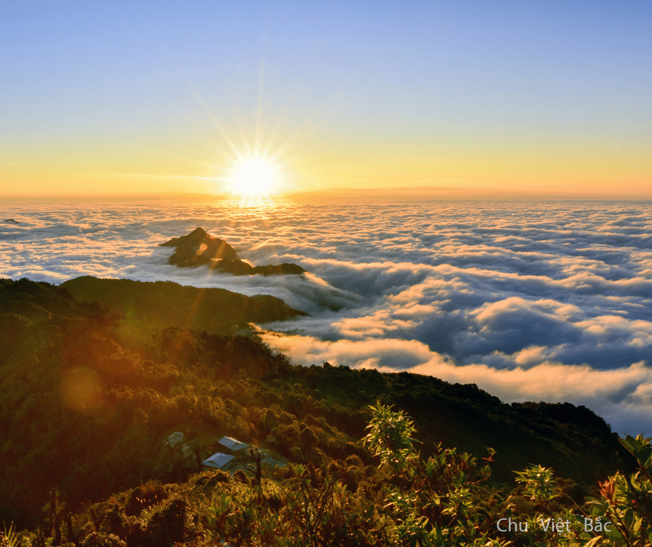 Tour du lịch Hà Giang - Săn mây trên đỉnh Chiêu Lầu Thi