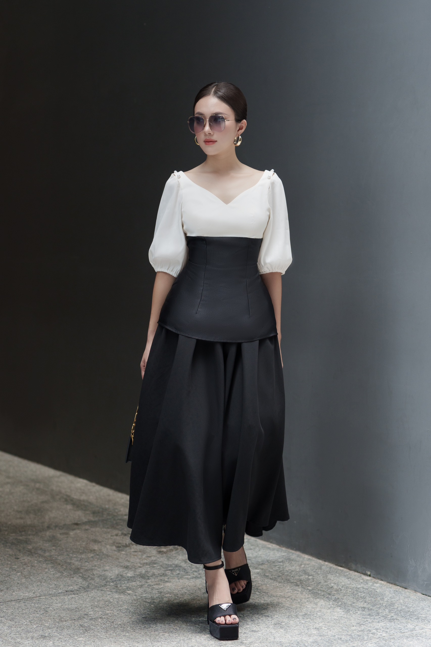 VELLE DESIGN Chân váy Ala chất cotton lụa hàn dày dặn, nặng tay, không nhăn
