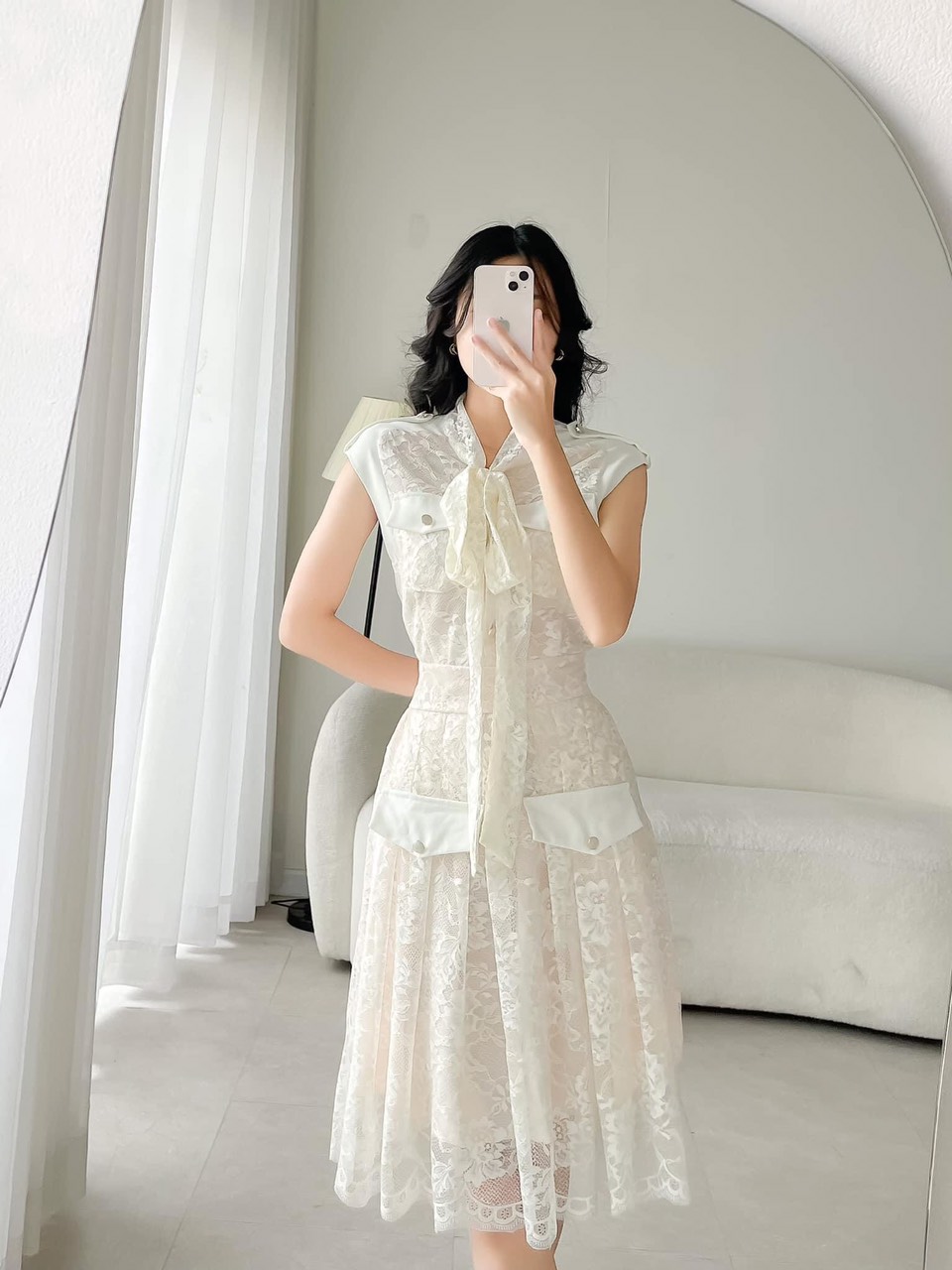 VELLE DESIGN Đầm Holly chất ren Pháp cao cấp