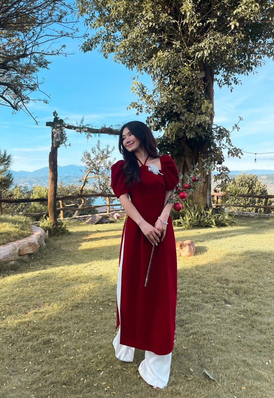 VELLE DESIGN - Áo dài tết Ruby chất nhung mịn dày dặn kèm quần lụa